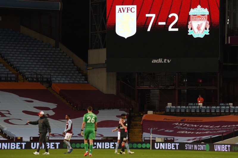 Liverpool từng thua Aston Villa đến 2-7 năm 2020