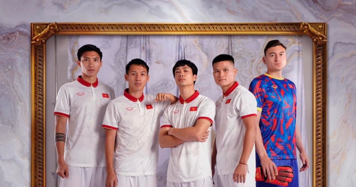 CHÍNH THỨC! Tuyển Việt Nam ra mắt mẫu áo sân khách sử dụng ở AFF Cup 2022